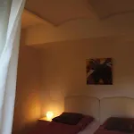 Pensionszimmer Im Fliederhof * Michendorf