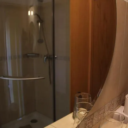 Pensionszimmer Im Fliederhof Apartment