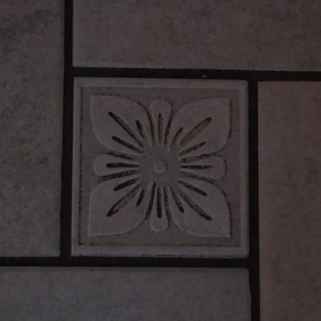 公寓 Pensionszimmer Im Fliederhof 米兴多夫