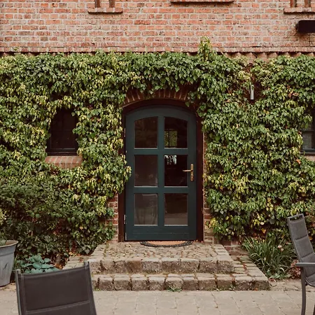 Fliederhof Stuecken Bei Potsdam